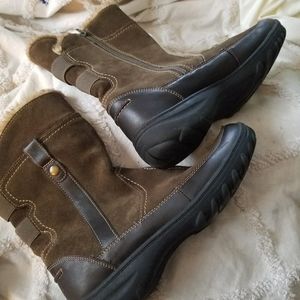 CLARKS Zip Up Calf Boots Shearling  Top sz9